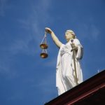 Reprocher au salarié d’avoir saisi le conseil de prud’hommes entraîne la nullité du licenciement