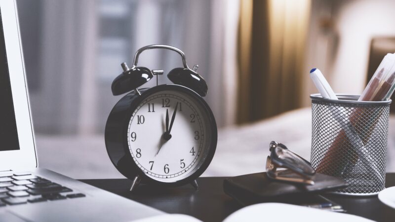 You are currently viewing Appréciation du nombre d’heures de délégation des membres du comité social et économique d’établissement selon l’effectif de l’établissement